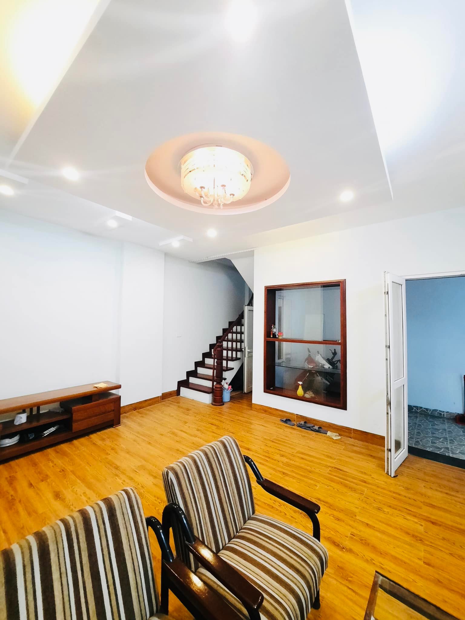 Chính chủ cần bán nhà 4 tầng 40m2 tại Long Biên giá 3,3 tỷ